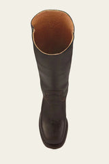 High boots with a sleek silhouette for women